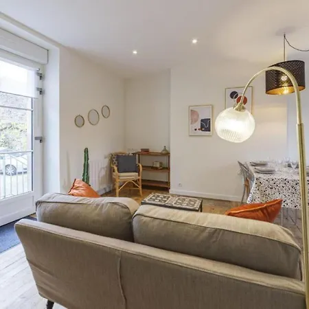 Un Toit Sous Les Ifs Apartmán Laval (Mayenne)